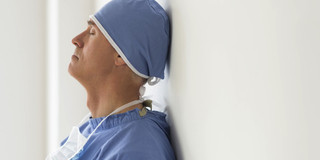 手術時間が遅延しやすい診療科は？またその要因とは？の写真