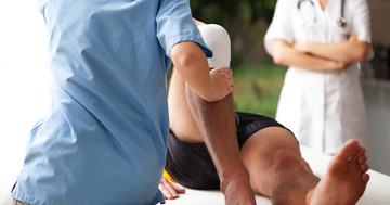 膝関節と股関節の手術後のリハビリはどこで行うことが良いか？ の写真