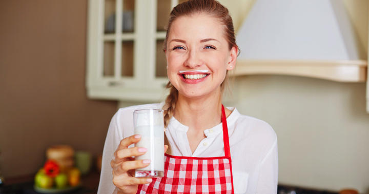 牛乳と果物は糖分を含んでいるが肥満の予防になる?の写真